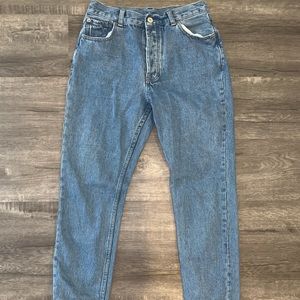 Brandy Melville Brand mom jeans!!!